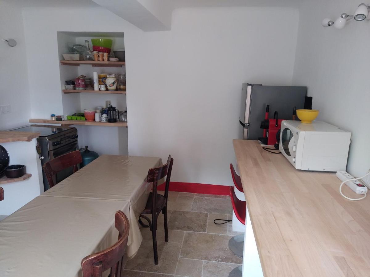 Maison Individuelle 5 Couchages Dans Ferme Equestre Aups Exterior foto